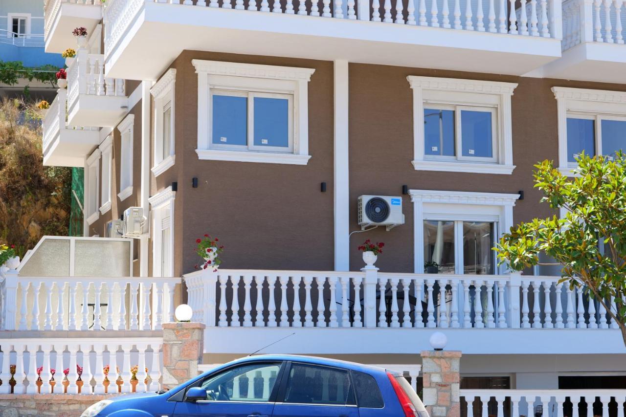 Elite Hotel Sarandë Buitenkant foto