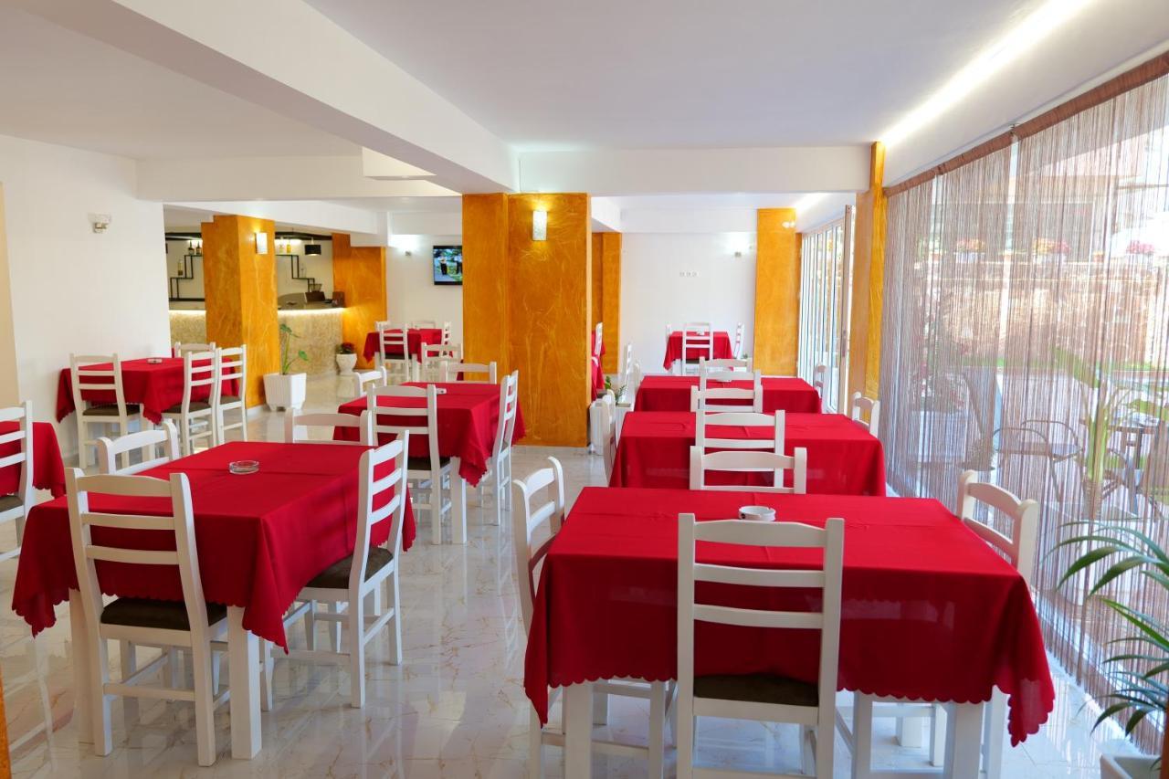 Elite Hotel Sarandë Buitenkant foto