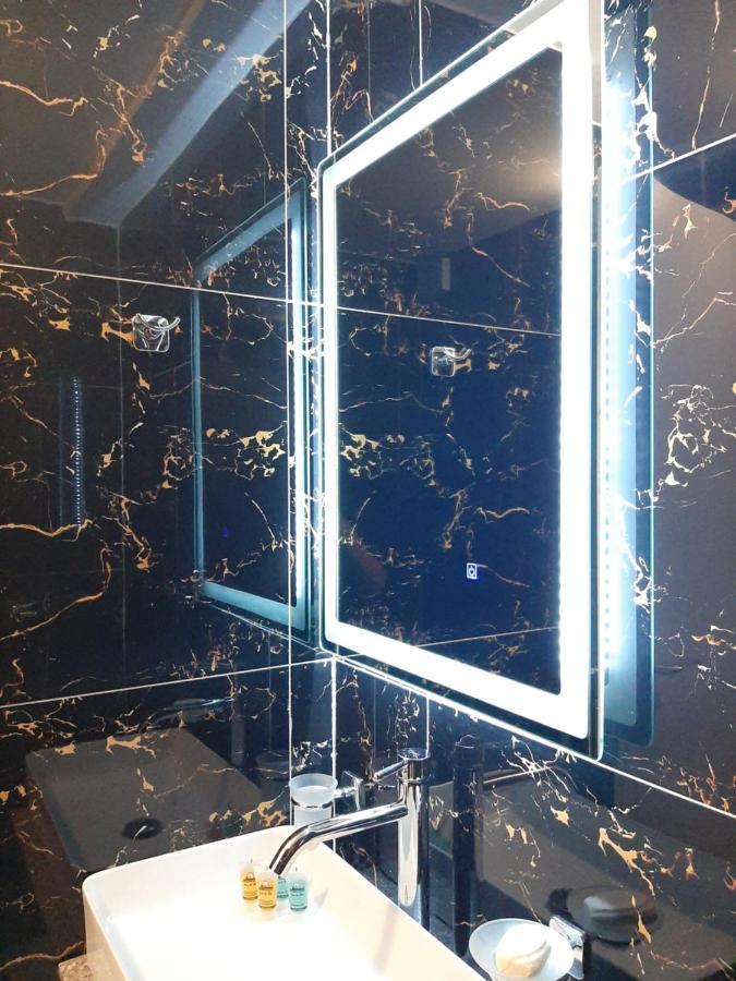 Elite Hotel Sarandë Buitenkant foto
